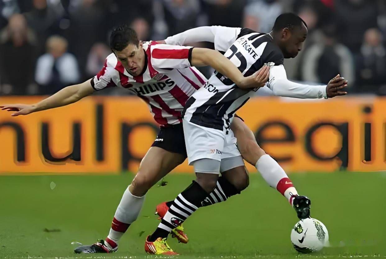 包含荷甲赛后再迎强敌，费城76人临场应变，主帅态度：气氛紧张，训练强度明显提升的词条