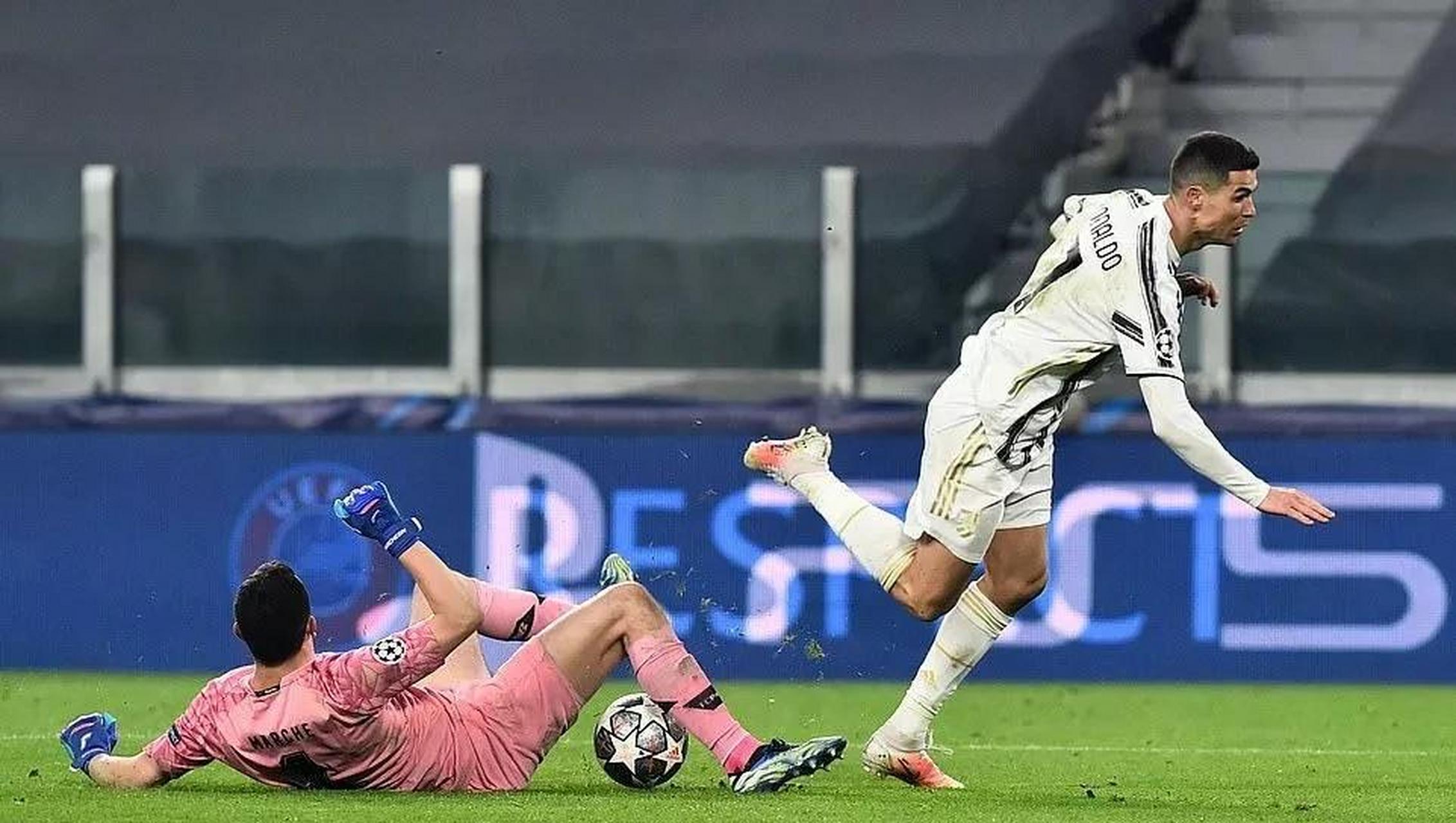 玩加电竞- c罗在尤文图斯比赛中回归赛场,逆转引发热议的是谁 