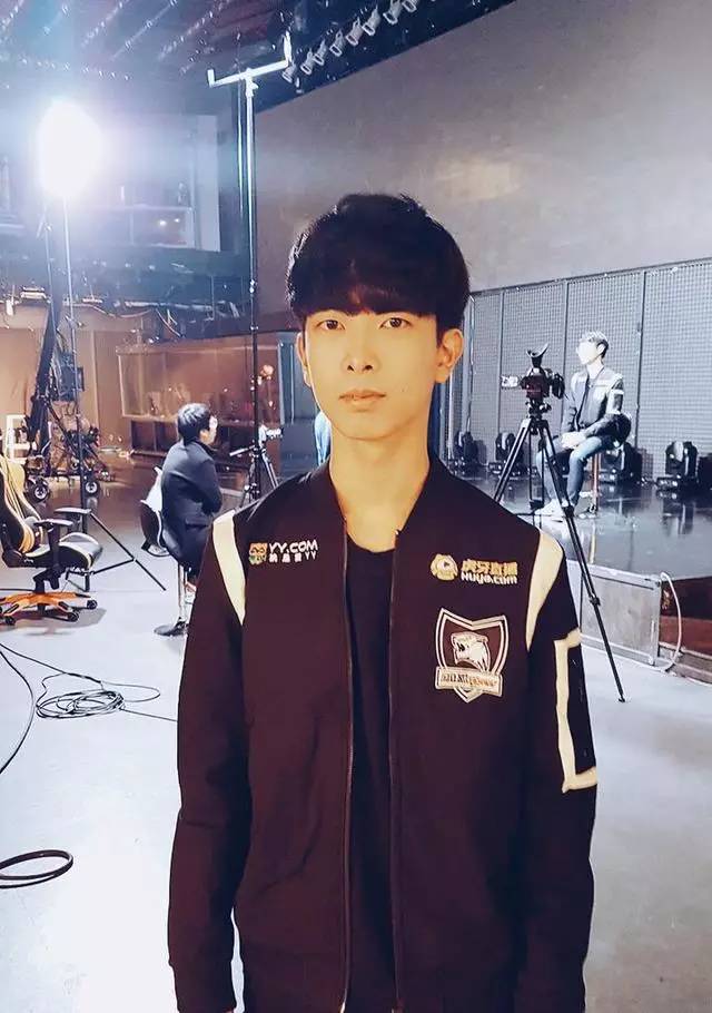 Faker新星逆转表现惊艳,澳大利亚队未来可期!的简单介绍 Faker新星逆转表现惊艳,澳大利亚队未来可期!的简单介绍